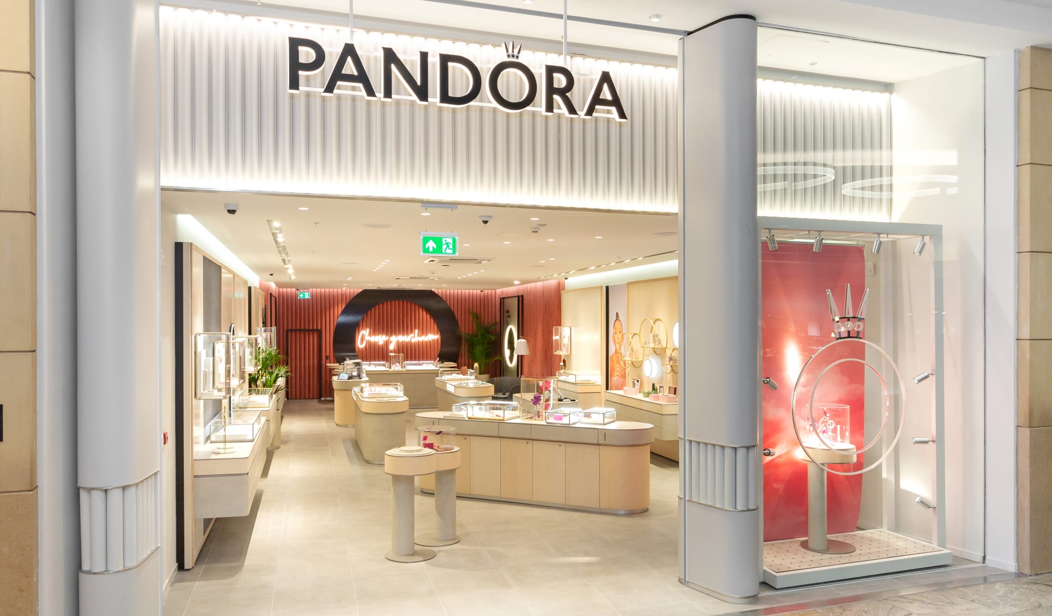 nearest pandora jewelry store